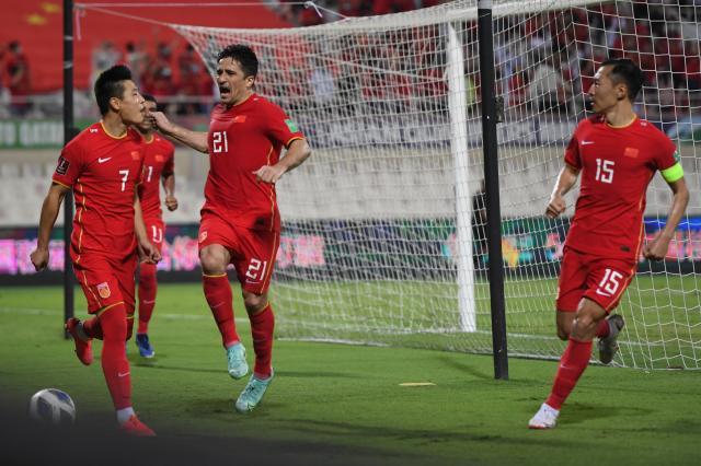 开云平台-李铁要的点球虽迟但到！国足赛前最后一练值了